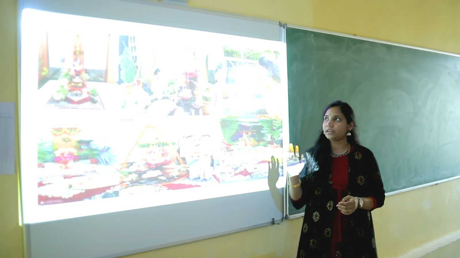 Smart/E-Classrooms